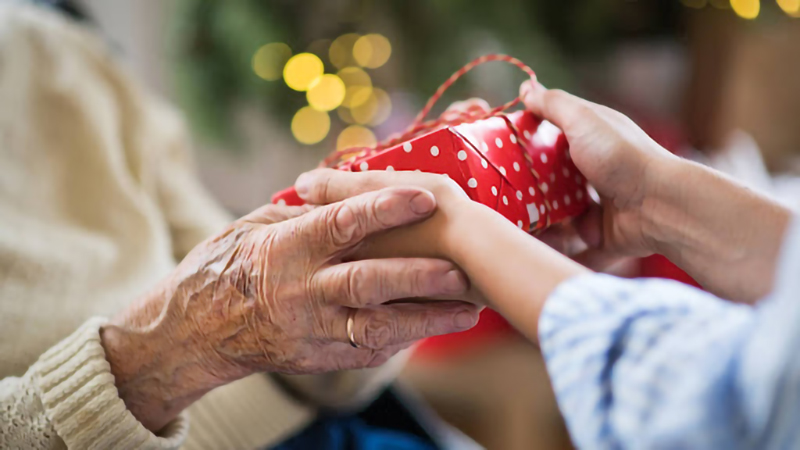 23 Thoughtful & Helpful Gifts for Seniors With Dementia